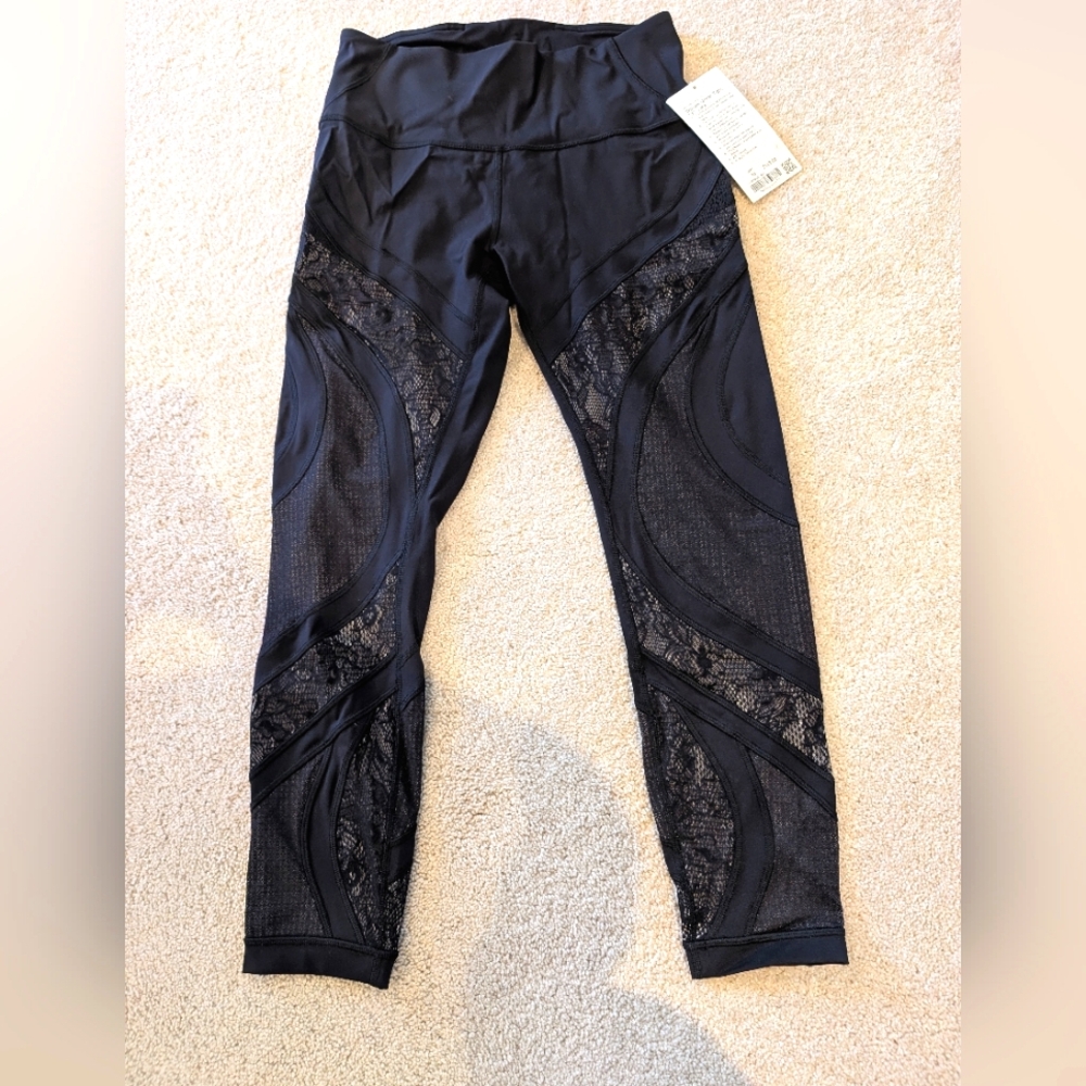 NWT Lululemon Lace Wunder Under 25 Leggings, size 10